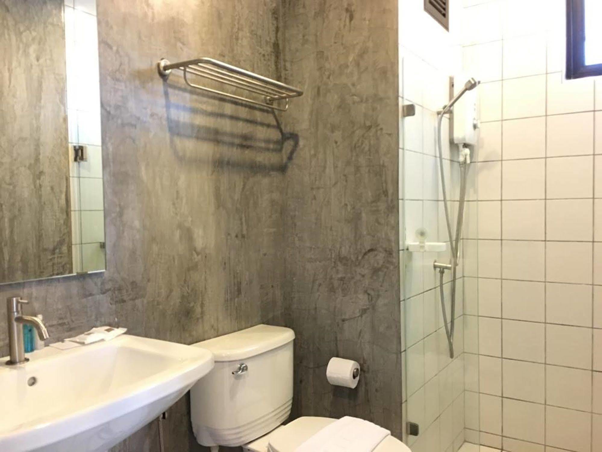 Little Pp Hometel Surat Thani Exterior photo